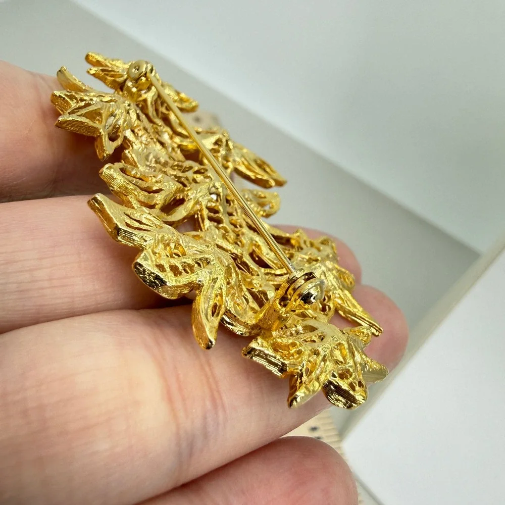 Vintage Floral Lily Brooch Faux Pearl Cluster Pin 3 Inch Large‎ Gold Tone